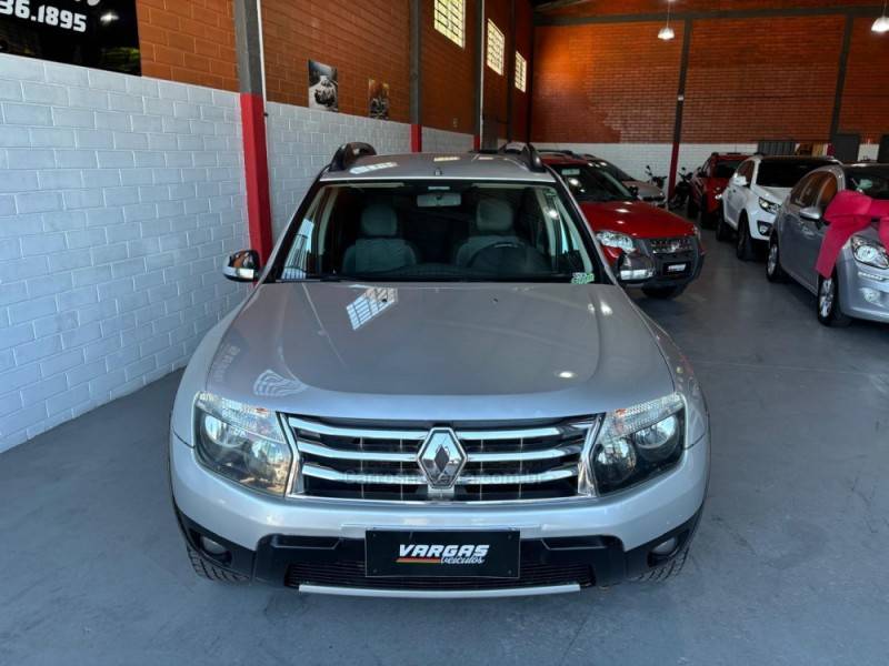 RENAULT - DUSTER - 2012/2013 - Prata - R$ 59.900,00