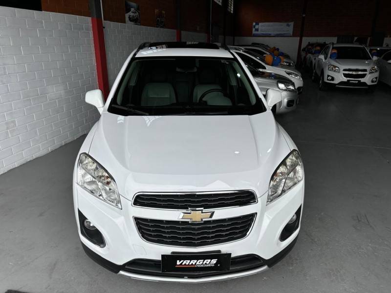 CHEVROLET - TRACKER - 2013/2014 - Branca - R$ 73.000,00