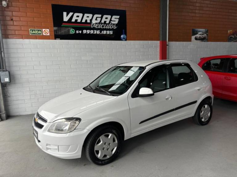 CHEVROLET - CELTA - 2013/2014 - Branca - R$ 34.500,00