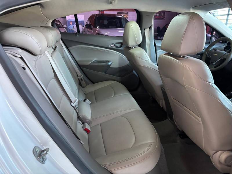 CHEVROLET - CRUZE - 2017/2018 - Branca - R$ 95.000,00
