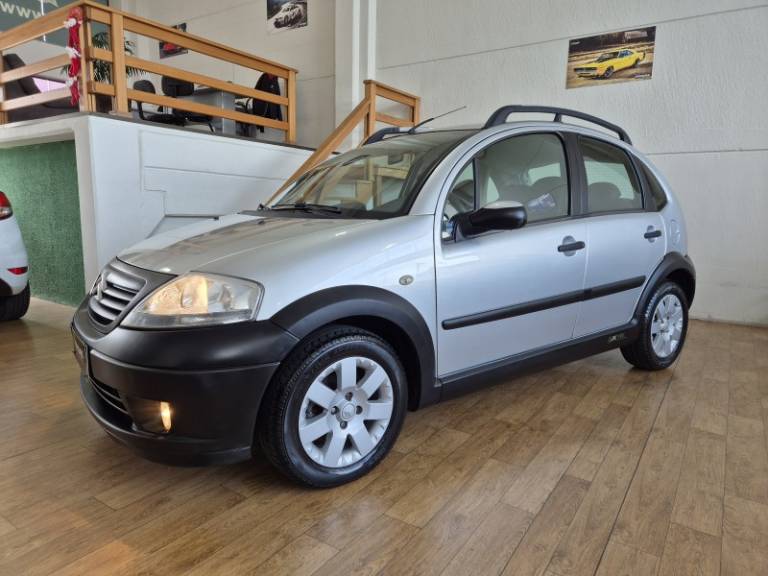 CITROËN - C3 - 2006/2007 - Prata - R$ 25.000,00