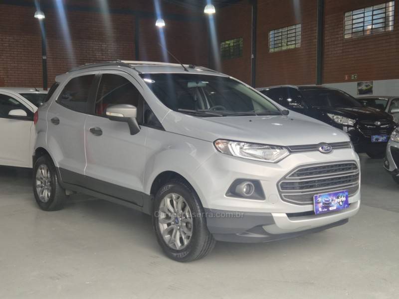 FORD - ECOSPORT - 2012/2013 - Prata - R$ 57.000,00