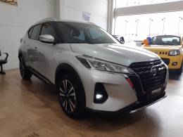 NISSAN - KICKS - 2021/2022 - Prata - R$ 108.000,00