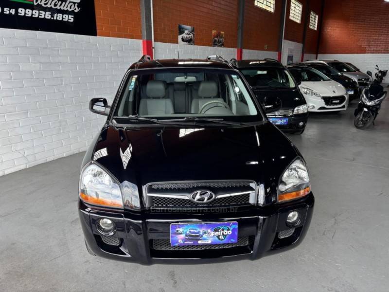 HYUNDAI - TUCSON - 2012/2013 - Preta - R$ 49.000,00