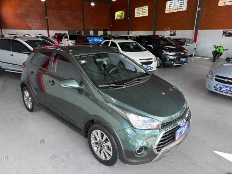 HYUNDAI - HB20X - 2015/2016 - Verde - R$ 63.000,00