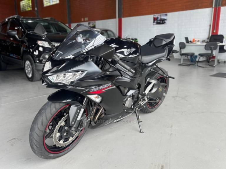 KAWASAKI - NINJA ZX-6R 636 - 2020/2020 - Preta - R$ 60.000,00