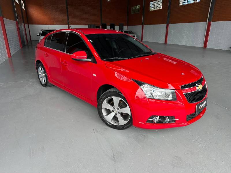 CHEVROLET - CRUZE - 2014/2014 - Vermelha - R$ 60.000,00