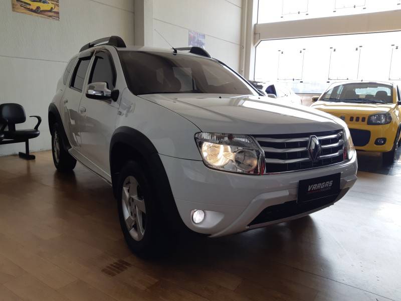 RENAULT - DUSTER - 2012/2013 - Branca - R$ 51.000,00