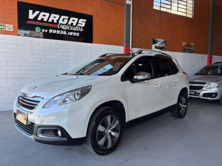 PEUGEOT - 2008 - 2015/2016 - Branca - R$ 57.000,00
