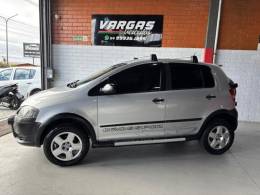 VOLKSWAGEN - CROSSFOX - 2008/2009 - Prata - R$ 37.000,00