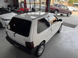 FIAT - UNO - 2012/2013 - Branca - R$ 26.000,00