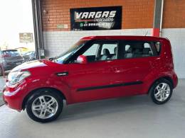 KIA MOTORS - SOUL - 2010/2011 - Vermelha - R$ 40.000,00