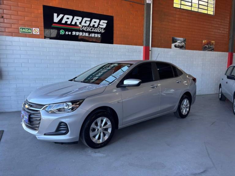 CHEVROLET - ONIX - 2023/2023 - Prata - R$ 69.000,00