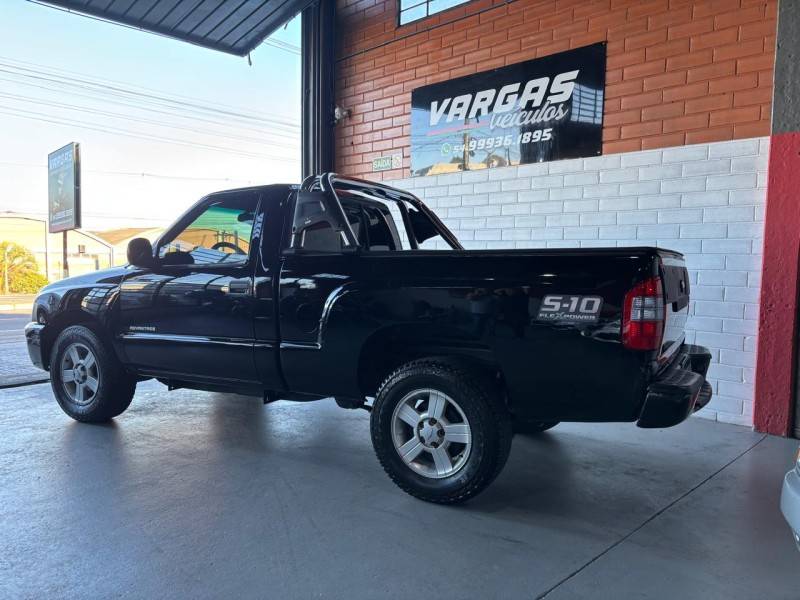 CHEVROLET - S10 - 2009/2010 - Preta - R$ 59.000,00
