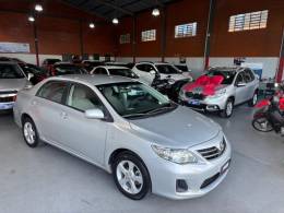 TOYOTA - COROLLA - 2012/2013 - Prata - R$ 65.000,00