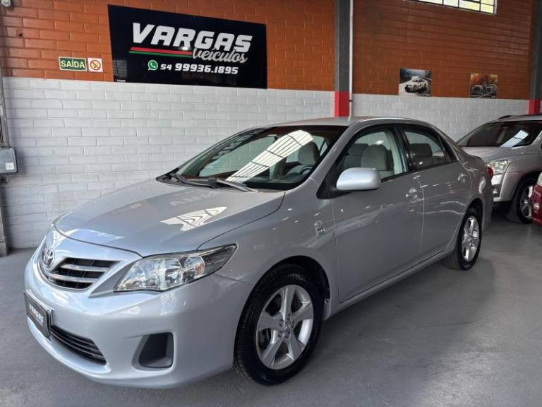 TOYOTA - COROLLA - 2012/2013 - Prata - R$ 65.000,00