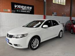KIA MOTORS - CERATO - 2010/2011 - Branca - R$ 44.000,00