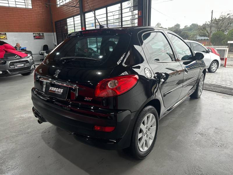 PEUGEOT - 207 - 2009/2010 - Preta - R$ 23.000,00