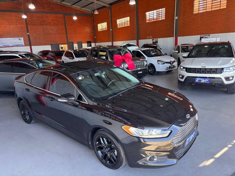 FORD - FUSION - 2014/2014 - Preta - R$ 69.000,00