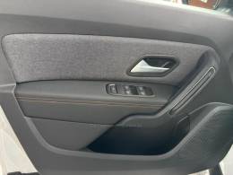 RENAULT - DUSTER - 2025/2026 - Branca - R$ 128.000,00