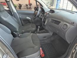 CITROËN - C3 - 2010/2011 - Verde - R$ 28.000,00