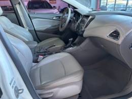 CHEVROLET - CRUZE - 2017/2018 - Branca - R$ 95.000,00