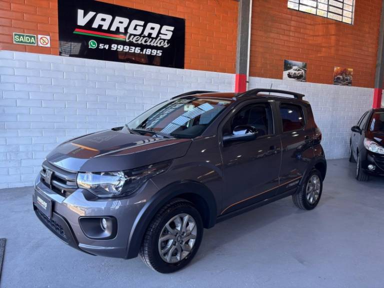 FIAT - MOBI - 2022/2023 - Cinza - R$ 63.000,00