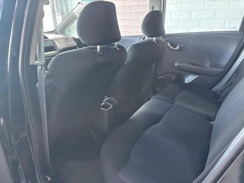 HONDA - FIT - 2010/2010 - Preta - R$ 41.000,00