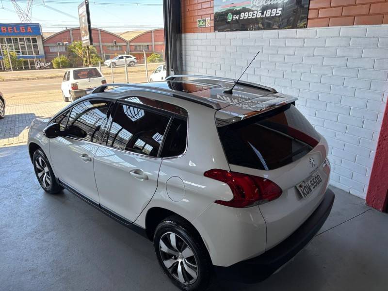 PEUGEOT - 2008 - 2015/2016 - Branca - R$ 57.000,00