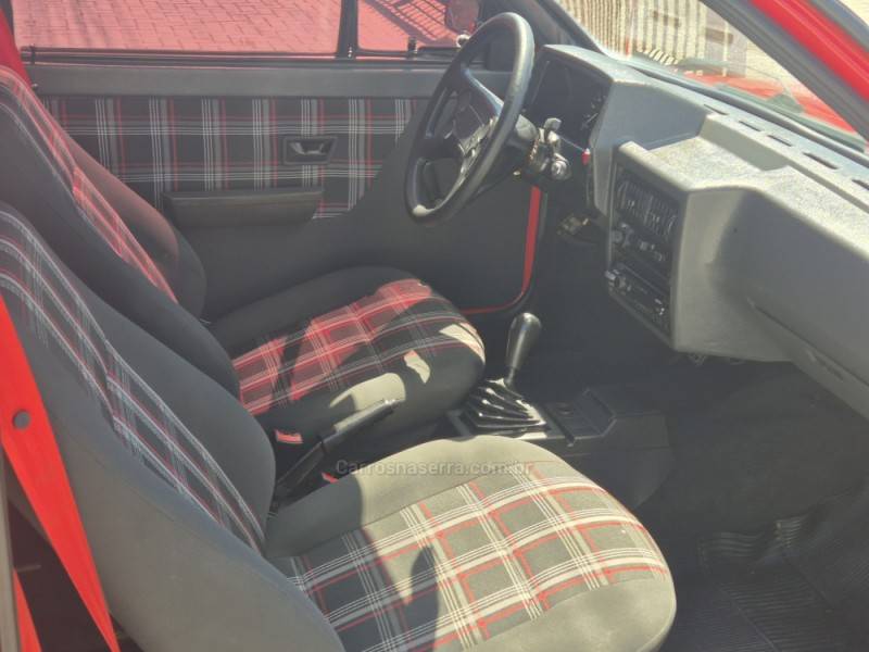 VOLKSWAGEN - SAVEIRO - 1993/1994 - Vermelha - R$ 33.000,00