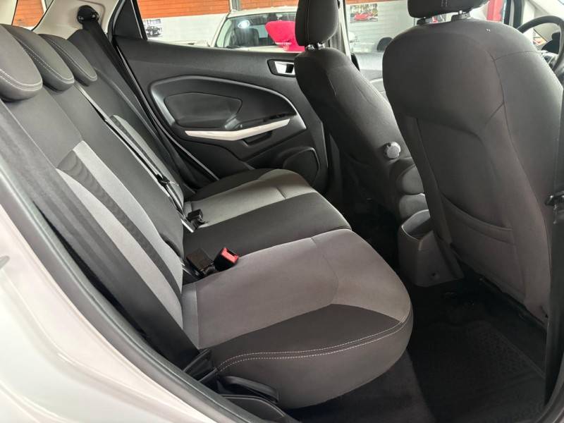 FORD - ECOSPORT - 2015/2016 - Branca - R$ 61.000,00