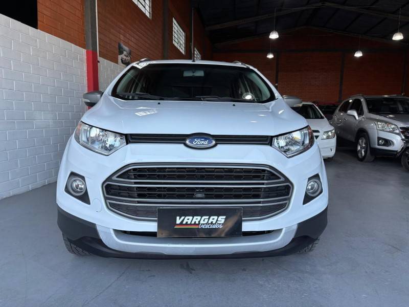 FORD - ECOSPORT - 2015/2016 - Branca - R$ 58.000,00