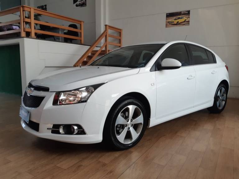 CHEVROLET - CRUZE - 2013/2013 - Branca - R$ 57.000,00