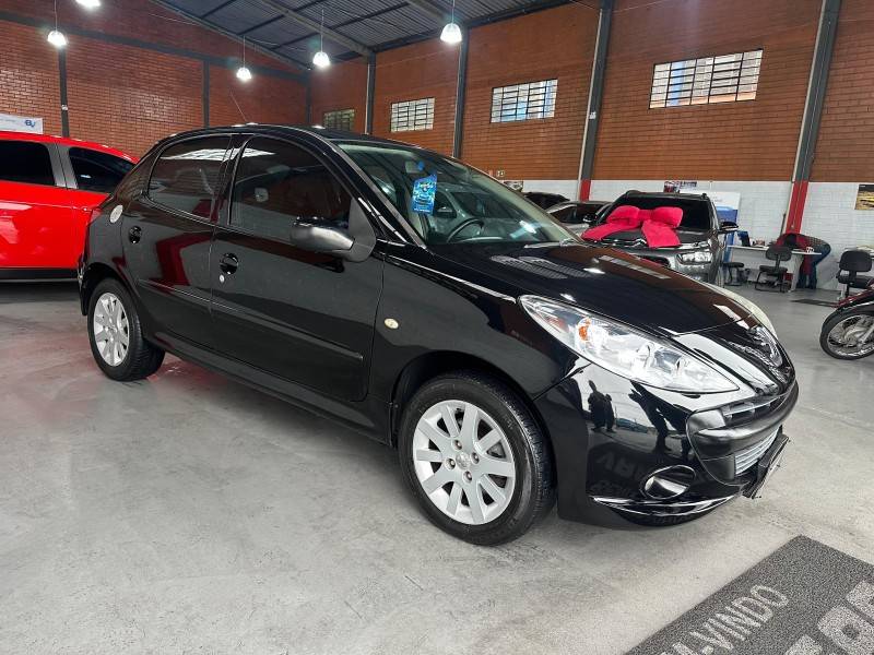 PEUGEOT - 207 - 2009/2010 - Preta - R$ 23.000,00