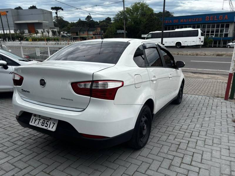 FIAT - GRAND SIENA - 2018/2018 - Branca - R$ 37.000,00