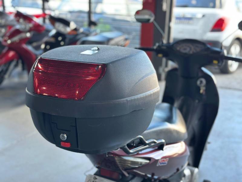 HONDA - BIZ 125 - 2008/2009 - Vermelha - R$ 8.900,00
