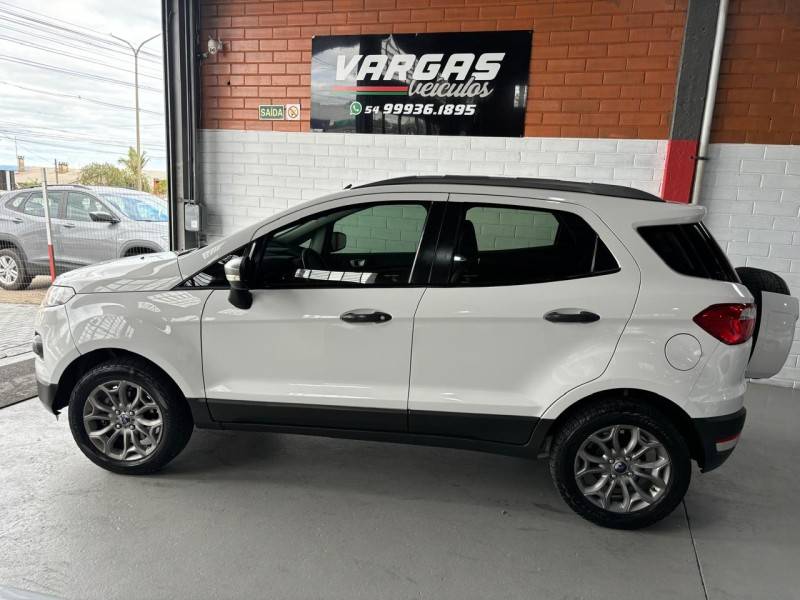 FORD - ECOSPORT - 2015/2016 - Branca - R$ 61.000,00