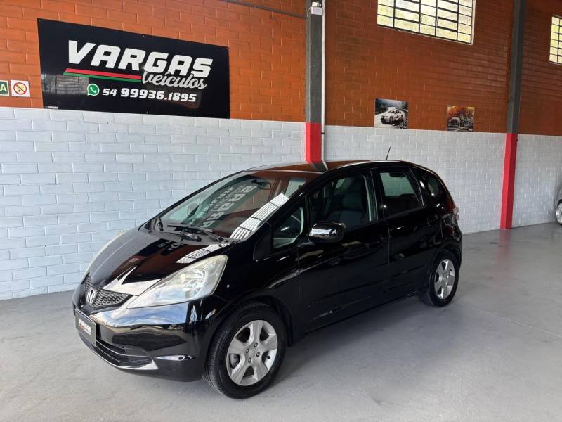 HONDA - FIT - 2010/2010 - Preta - R$ 41.000,00