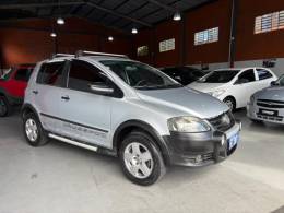 VOLKSWAGEN - CROSSFOX - 2008/2009 - Prata - R$ 37.000,00