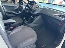 PEUGEOT - 208 - 2015/2016 - Branca - R$ 54.000,00