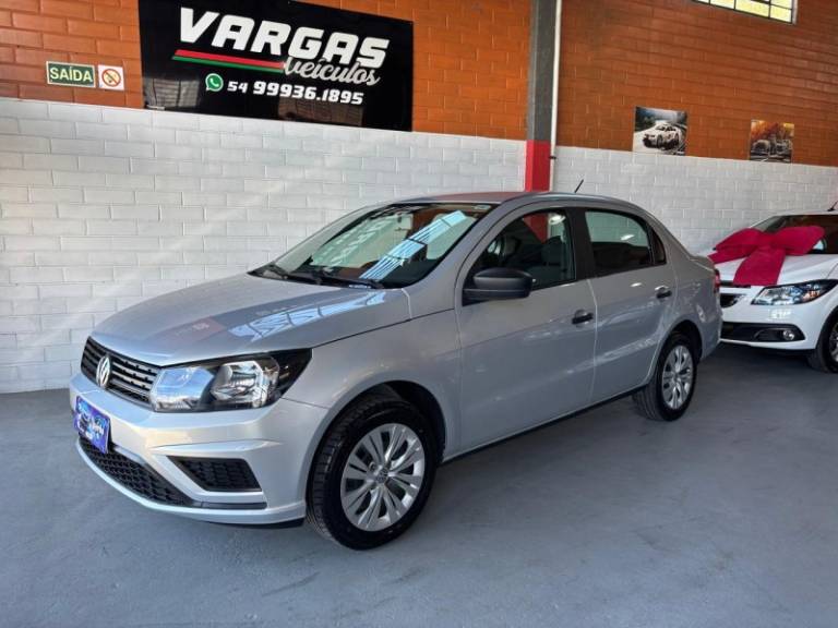 VOLKSWAGEN - VOYAGE - 2021/2021 - Prata - R$ 55.000,00