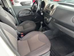 FIAT - UNO - 2014/2014 - Branca - R$ 40.000,00