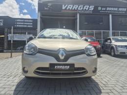 RENAULT - CLIO - 2013/2014 - Bege - R$ 25.500,00