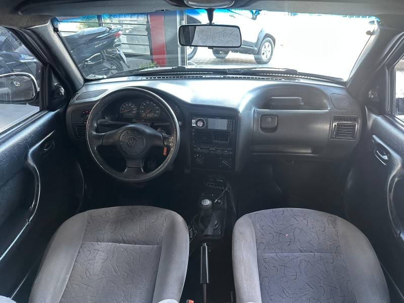 VOLKSWAGEN - GOL - 1996/1997 - Prata - R$ 18.000,00