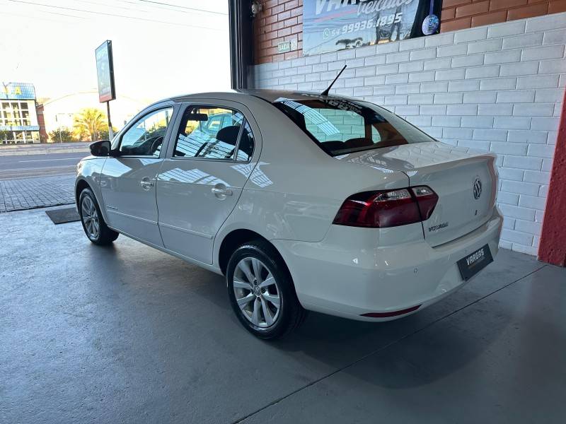 VOLKSWAGEN - VOYAGE - 2018/2018 - Branca - R$ 55.000,00