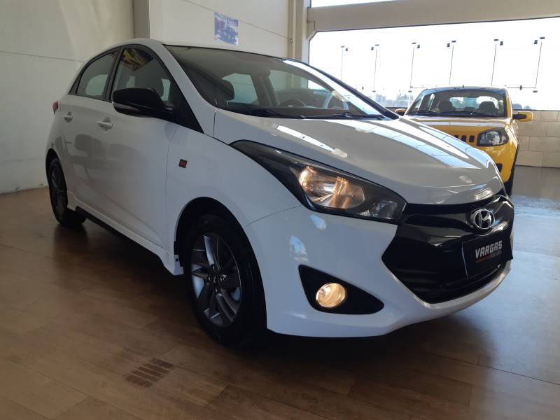 HYUNDAI - HB20 - 2015/2015 - Branca - R$ 52.000,00