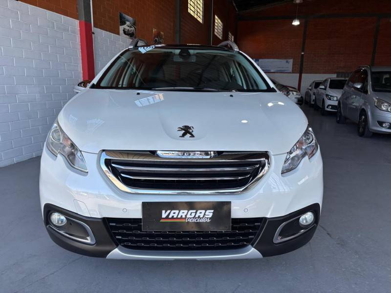 PEUGEOT - 2008 - 2015/2016 - Branca - R$ 57.000,00