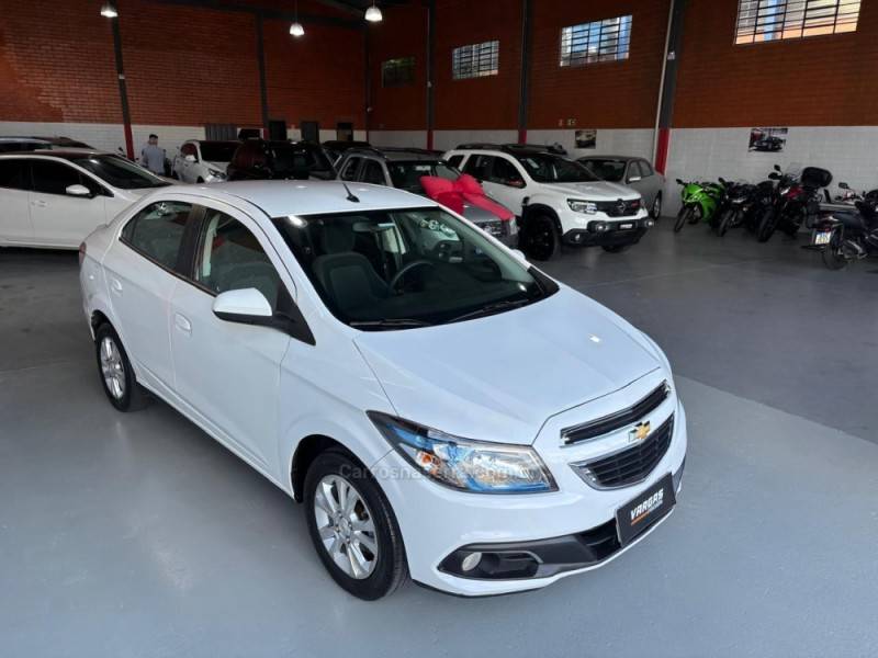 CHEVROLET - PRISMA - 2015/2015 - Branca - R$ 55.000,00