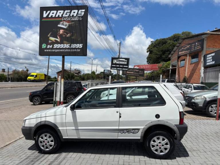 FIAT - UNO - 2008/2009 - Branca - R$ 20.000,00