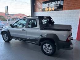 FIAT - STRADA - 2010/2011 - Prata - R$ 58.000,00